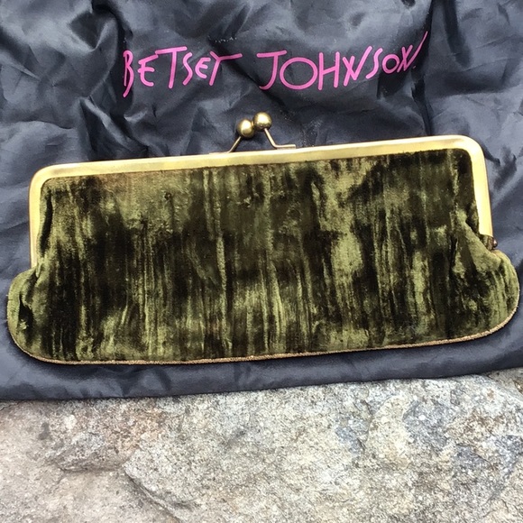 💋Exquisite💚green velvet & rhinestones💎clutch by Betsey Johnson - Picture 5 of 14